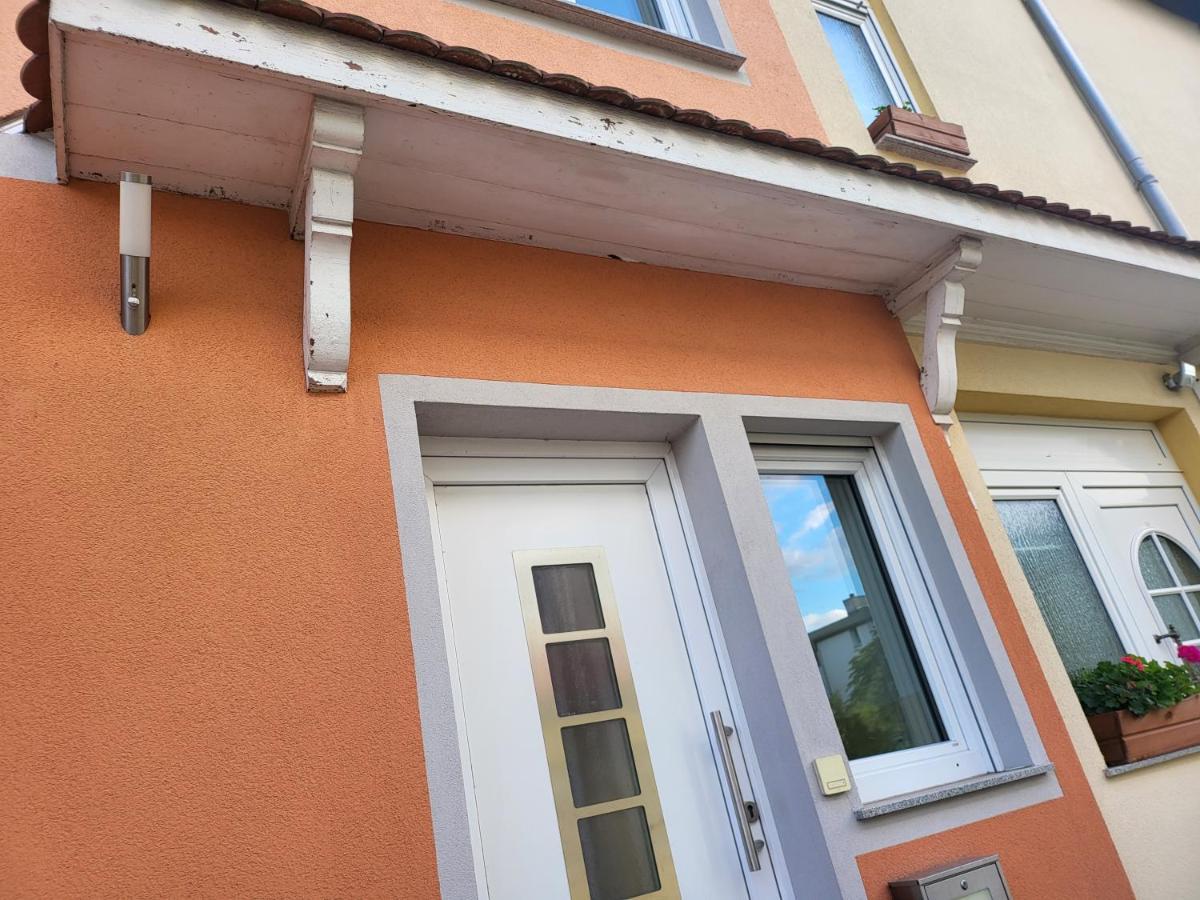 Modernes Behagliches Haus Mit Kamin, Terrasse Und Garten マクデブルク エクステリア 写真