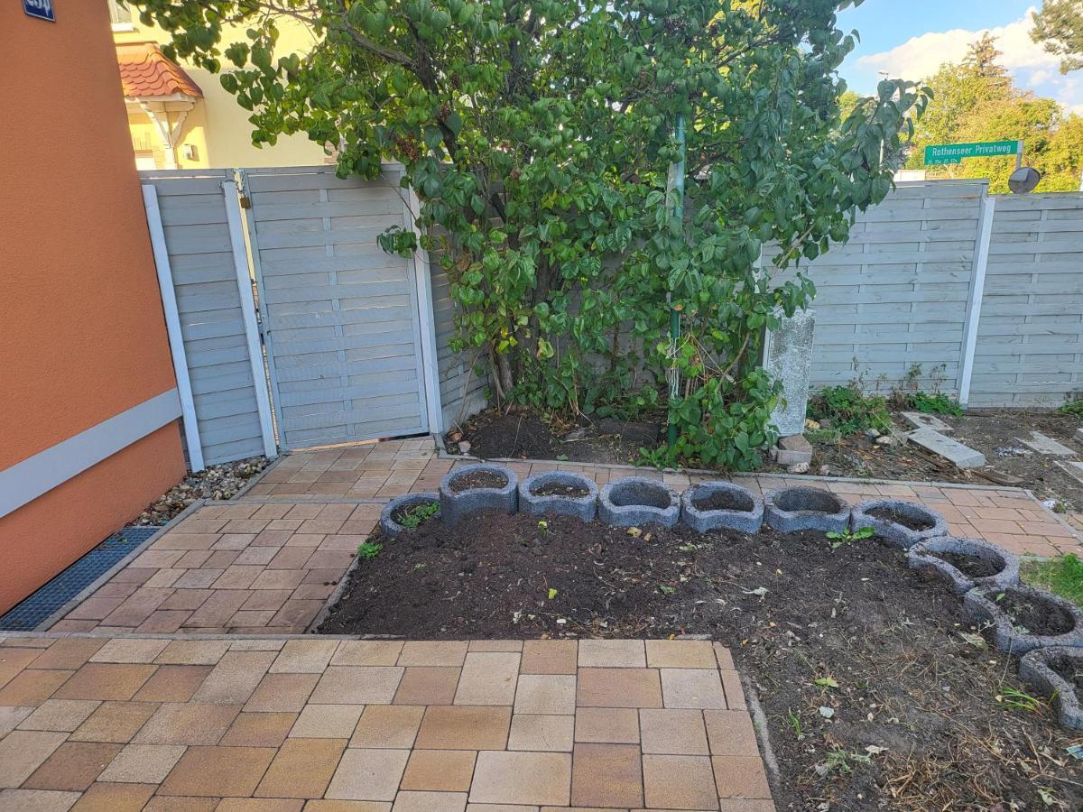 Modernes Behagliches Haus Mit Kamin, Terrasse Und Garten マクデブルク エクステリア 写真
